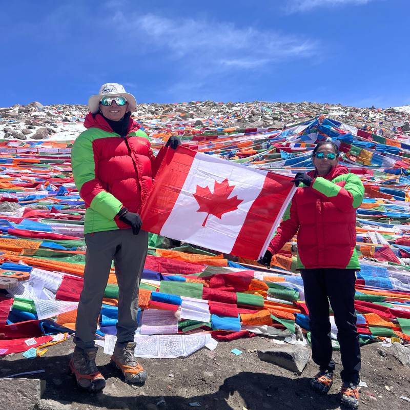 Canadian Couple At Dolma La Pass
